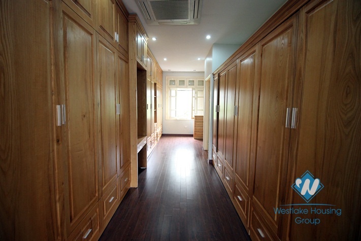 A big villa for rent in T Ciputra International Ha Noi City